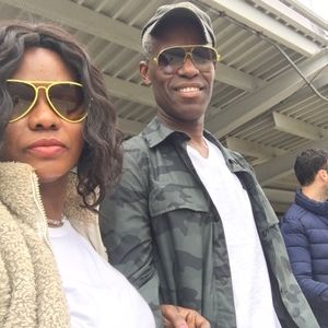 Meet your Posher, Gladale